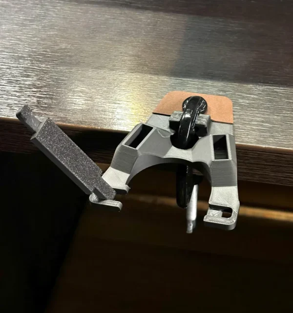 JamClamp! Attach your stringed instrument to any table or desk safely.